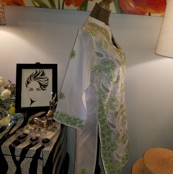 Embroidered White Tunic - Picture 6 of 8